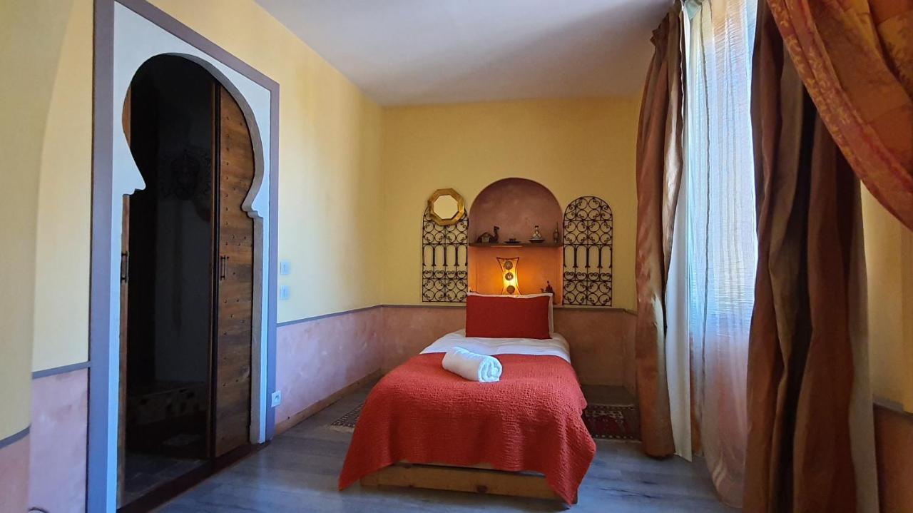 コンク Le Castellou Bed & Breakfast エクステリア 写真