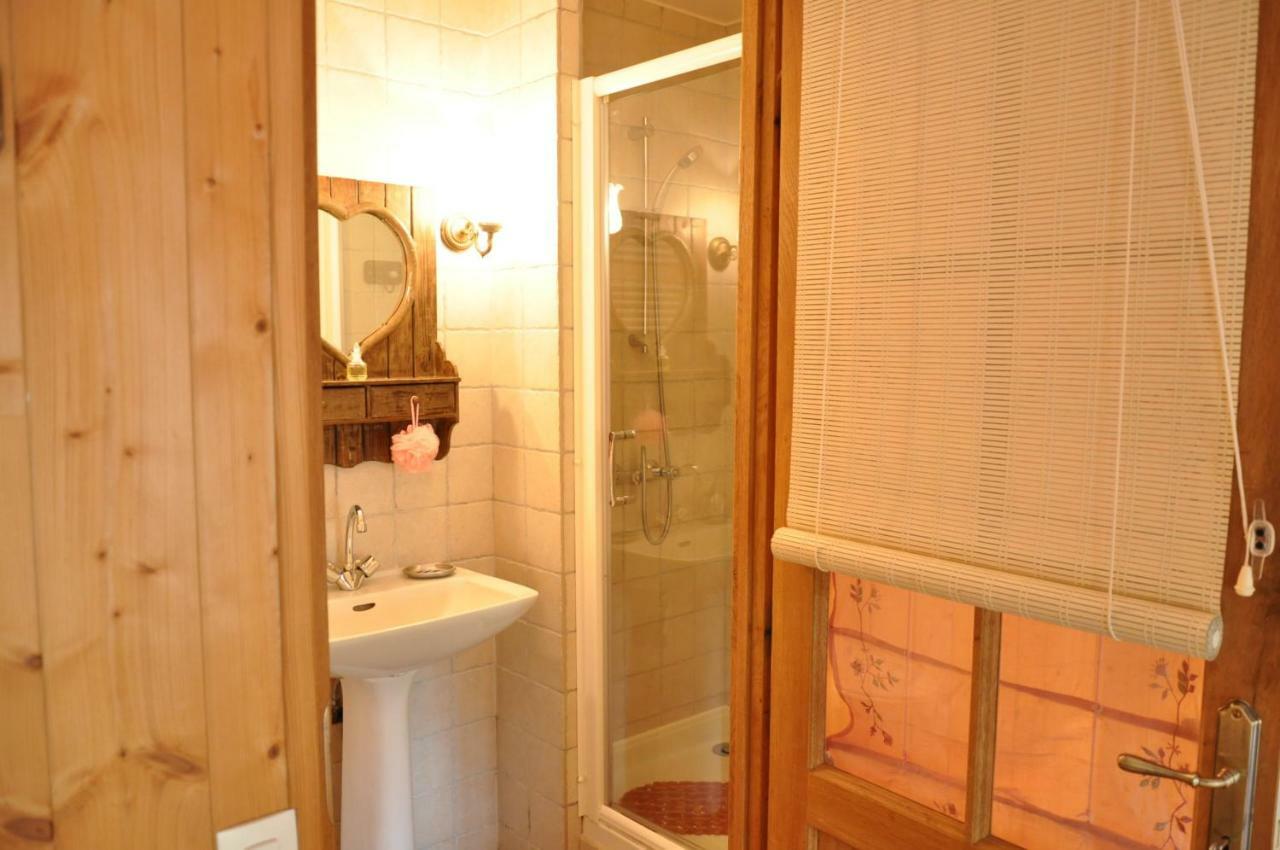 コンク Le Castellou Bed & Breakfast エクステリア 写真
